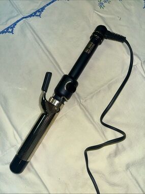 Hot Tools 1 1/4” Black & Gold Professional Curling Iron